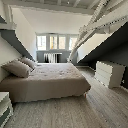 En Centre-ville - Local Velos Disponible Mayenne