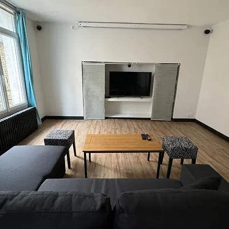 En Centre-ville - Local Velos Disponible Apartament